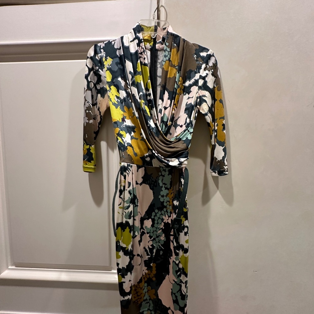 Designer couture multi color dress 3/4 sleeve belted Size 2